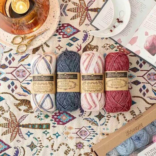 Scheepjes Stone Washed Minerals - 908 Rhodonite Radiance